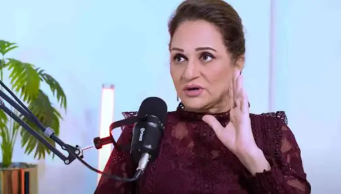 ڪنهن جا 6 ته ڪنهن جا 9 ٻار آهن، الله ملڪ تي رحم ڪري: بشرا انصار